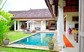 Villa Heliconia